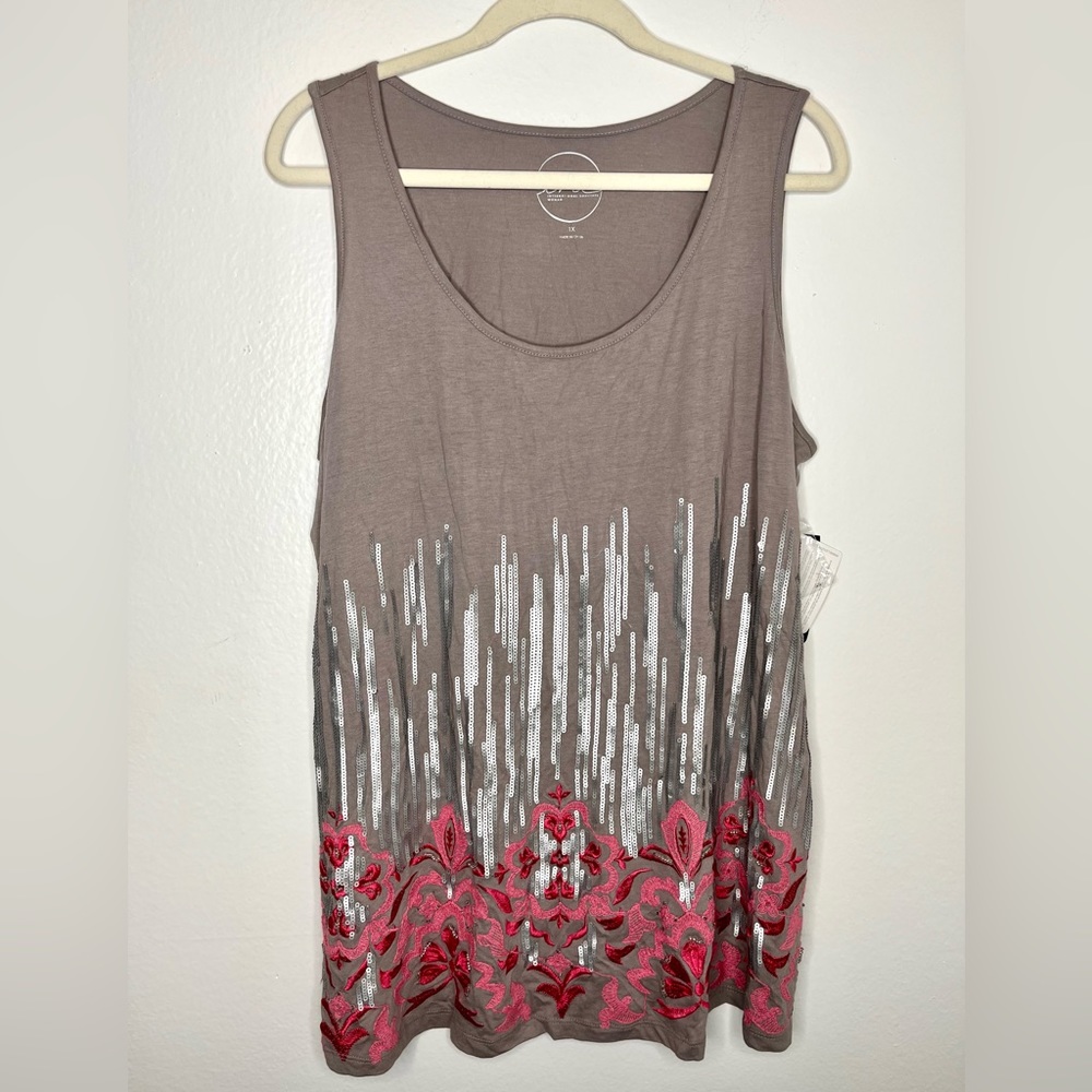 NWT I.n.c International Concepts Tank